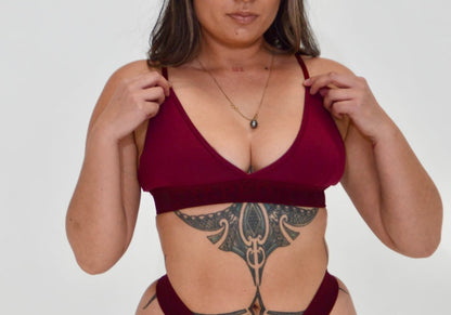 Signature triangle bra